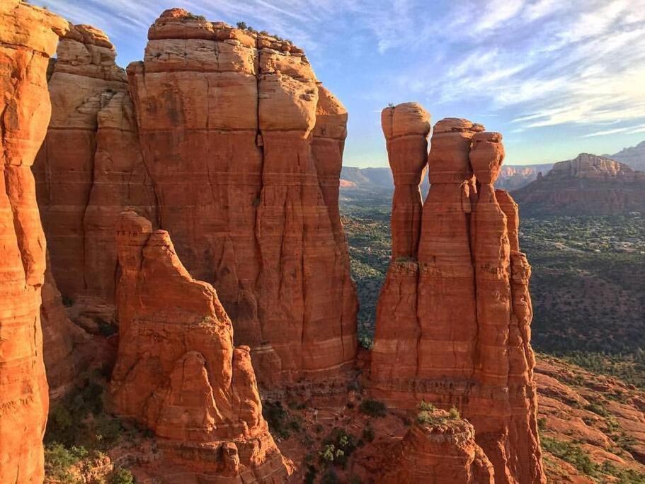 Close To Fresh Creek! Sleeps 12 ~ Amazing Views W/Serene Open Space ~ Hot Tub + Game Room ~ Trails Outside Sedona Bagian luar foto